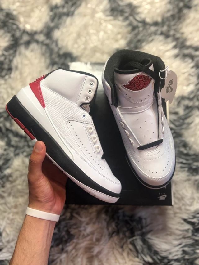 Air Jordan 2 Retro - White/Varsity Red-Black (Taille 38.5 EU)