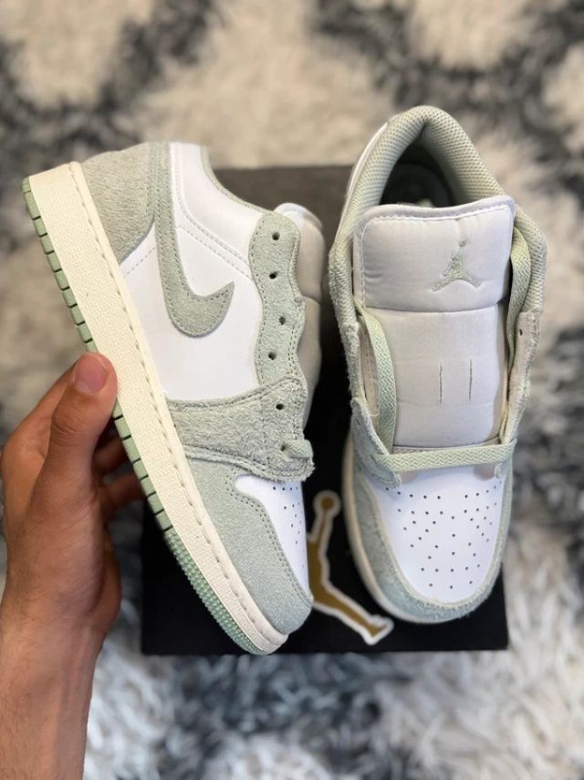 Air Jordan 1 Low SE White / Seafoam / Sail (38.5 EU)
